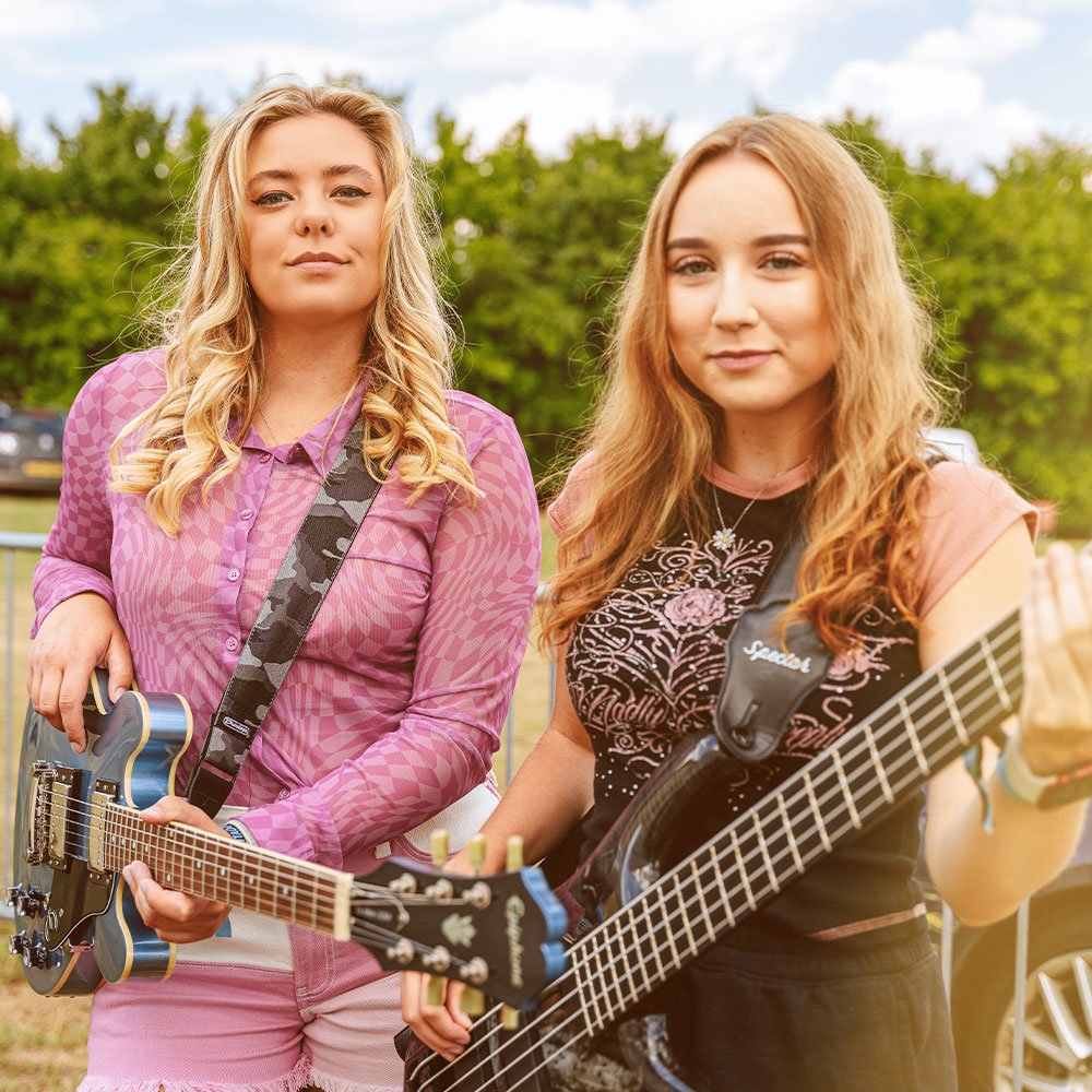 Gig Dates Pics | Roxy Searle | Acoustic Musician | Weddings | Events | Hertfordshire | UK